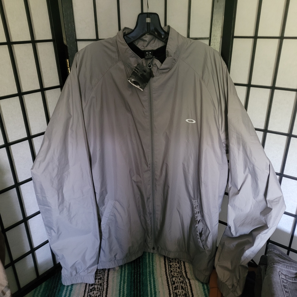 2011 Oakley Gray Windbreaker Jacket NWT